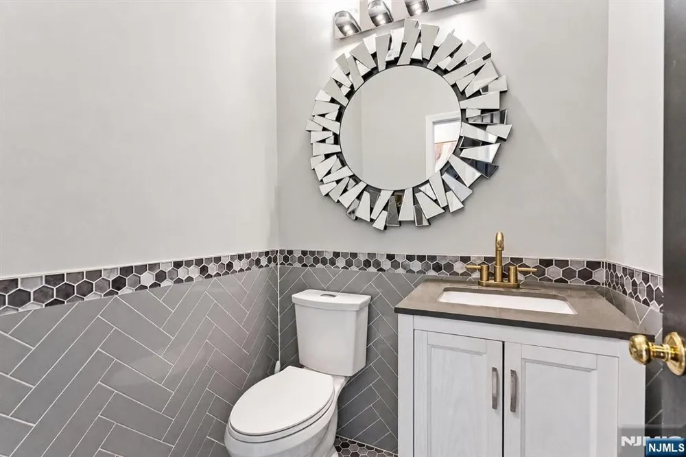 10 Pasha Court Rockaway, NJ 07435
