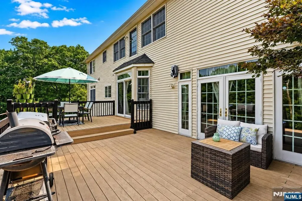10 Pasha Court Rockaway, NJ 07435