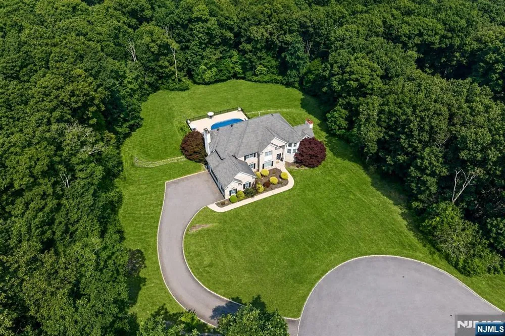 10 Pasha Court Rockaway, NJ 07435