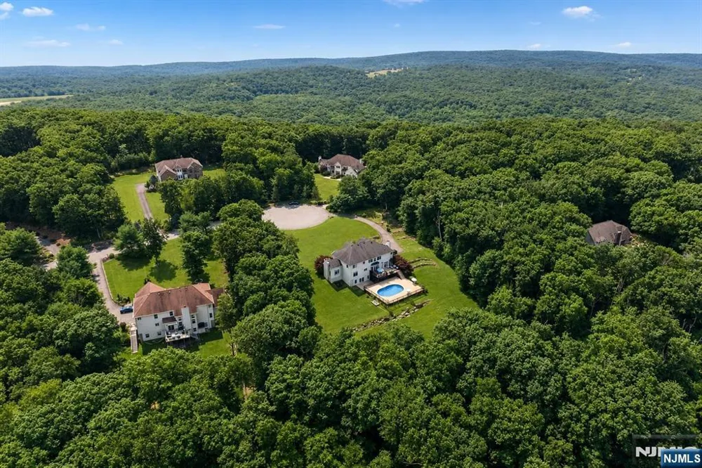 10 Pasha Court Rockaway, NJ 07435