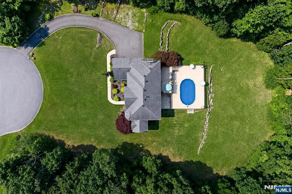 10 Pasha Court Rockaway, NJ 07435