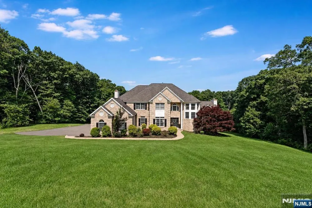 10 Pasha Court Rockaway, NJ 07435