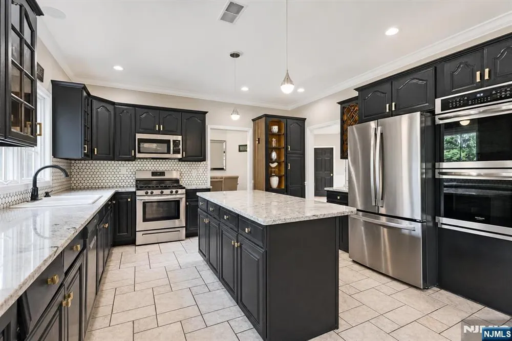 10 Pasha Court Rockaway, NJ 07435