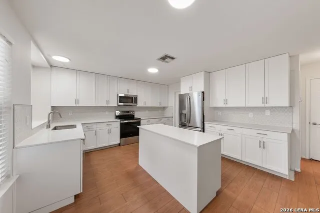 1207 Canyon Parke Dr San Antonio, TX 78232