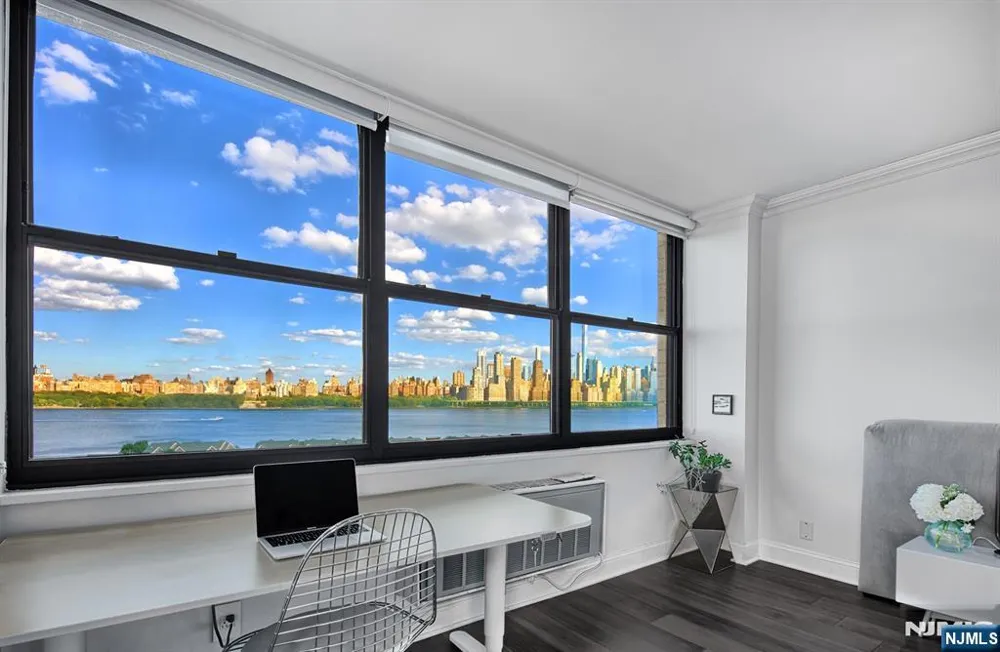 7004 Boulevard East 9M Guttenberg, NJ 07093
