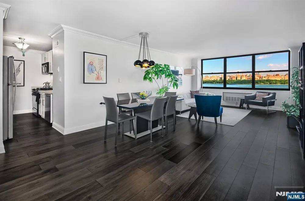 7004 Boulevard East 9M Guttenberg, NJ 07093