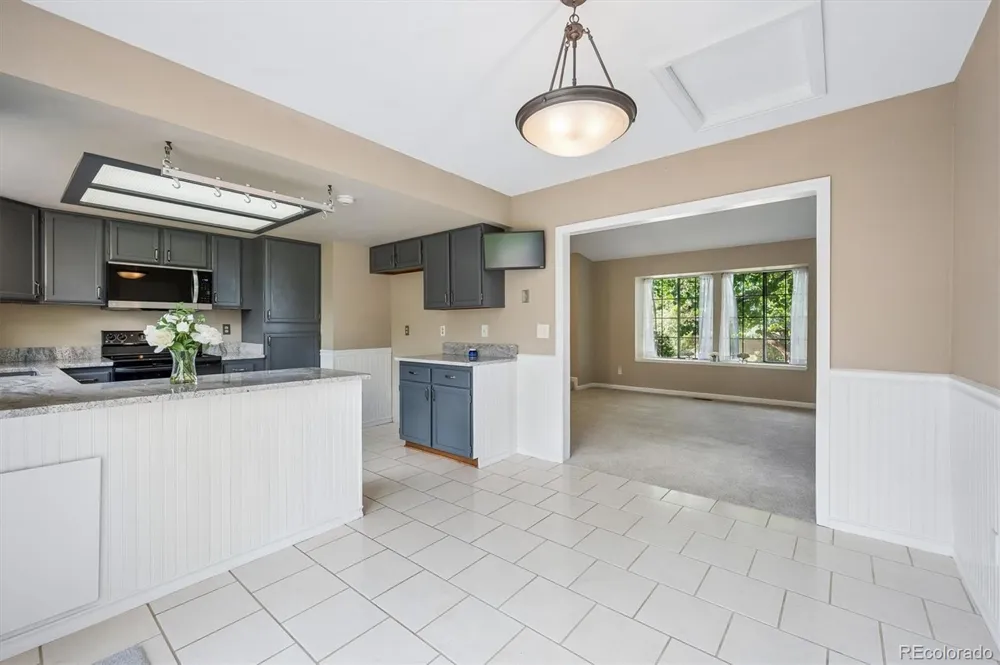 8995 Winrock Street Highlands Ranch, CO 80126