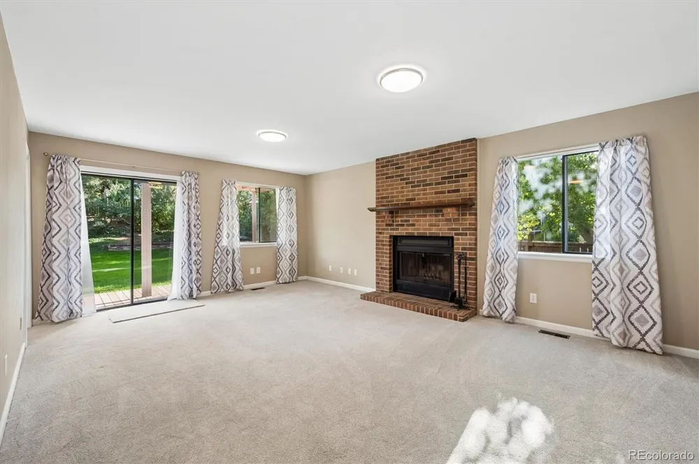 8995 Winrock Street Highlands Ranch, CO 80126