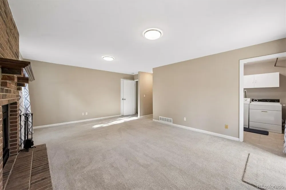 8995 Winrock Street Highlands Ranch, CO 80126