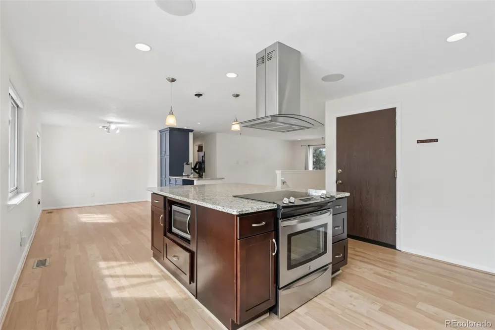 4994 S Independence Way Denver, CO 80123