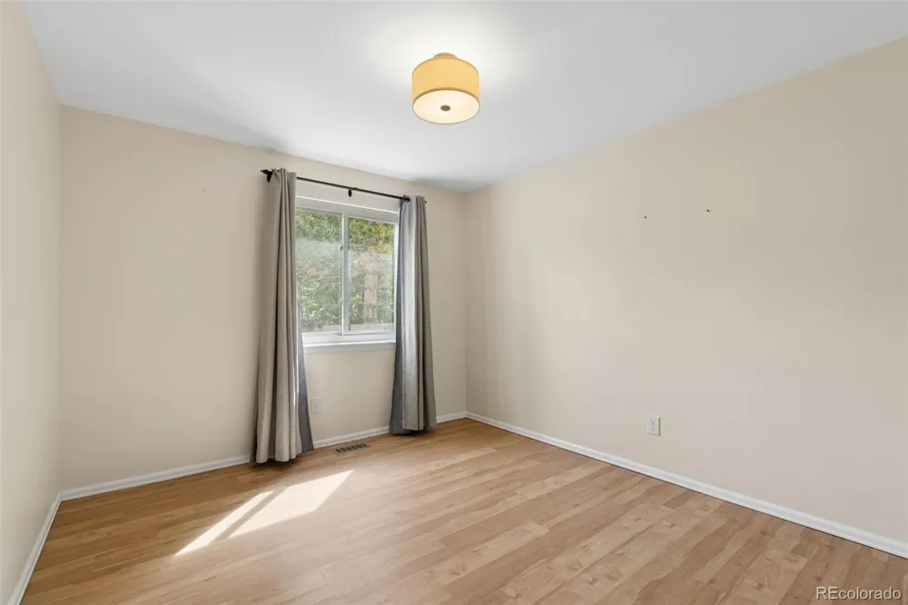 4994 S Independence Way Denver, CO 80123