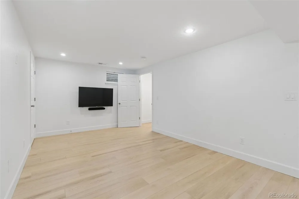4994 S Independence Way Denver, CO 80123