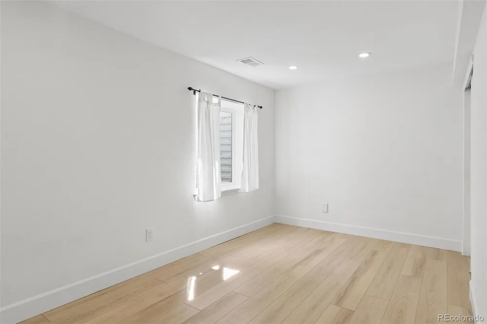4994 S Independence Way Denver, CO 80123