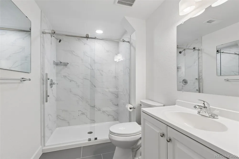 4994 S Independence Way Denver, CO 80123