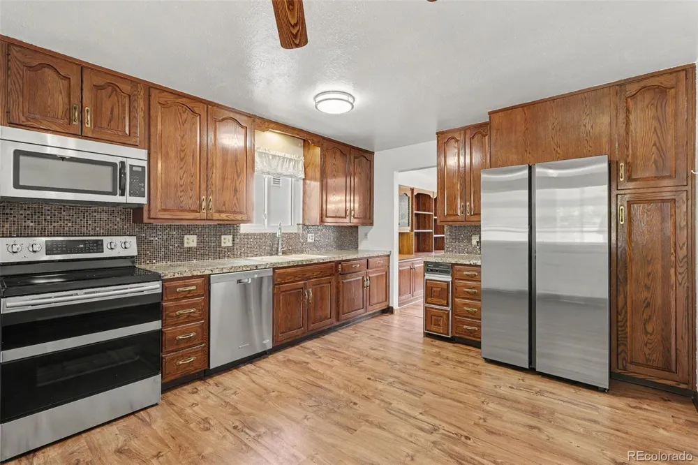 6426 W 82nd Drive Arvada, CO 80003