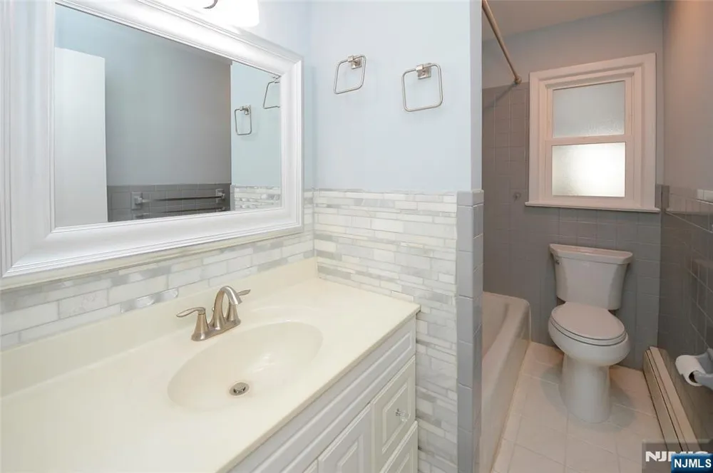 43 Spruce Avenue Emerson, NJ 07630