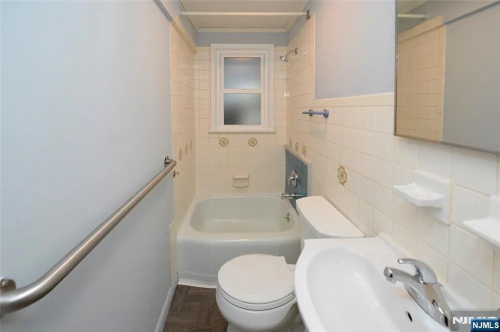 43 Spruce Avenue Emerson, NJ 07630