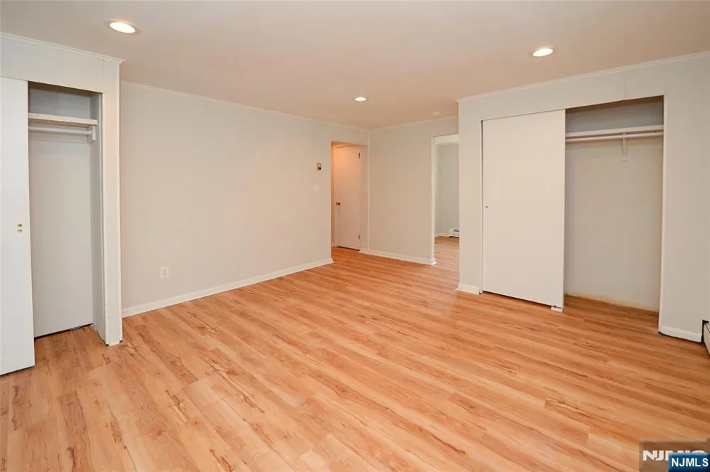 43 Spruce Avenue Emerson, NJ 07630
