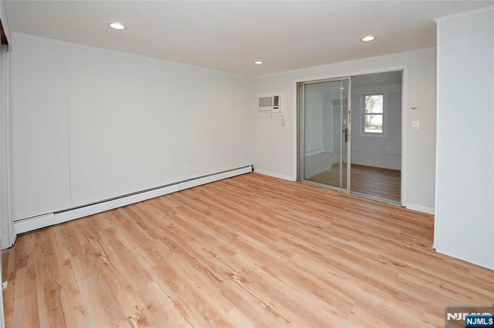 43 Spruce Avenue Emerson, NJ 07630