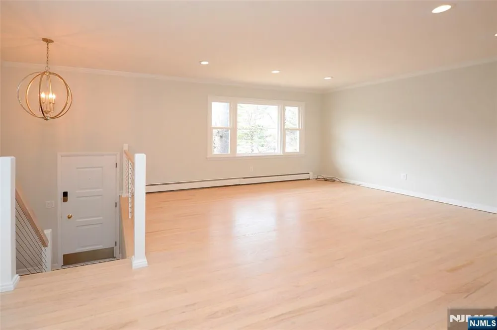 43 Spruce Avenue Emerson, NJ 07630
