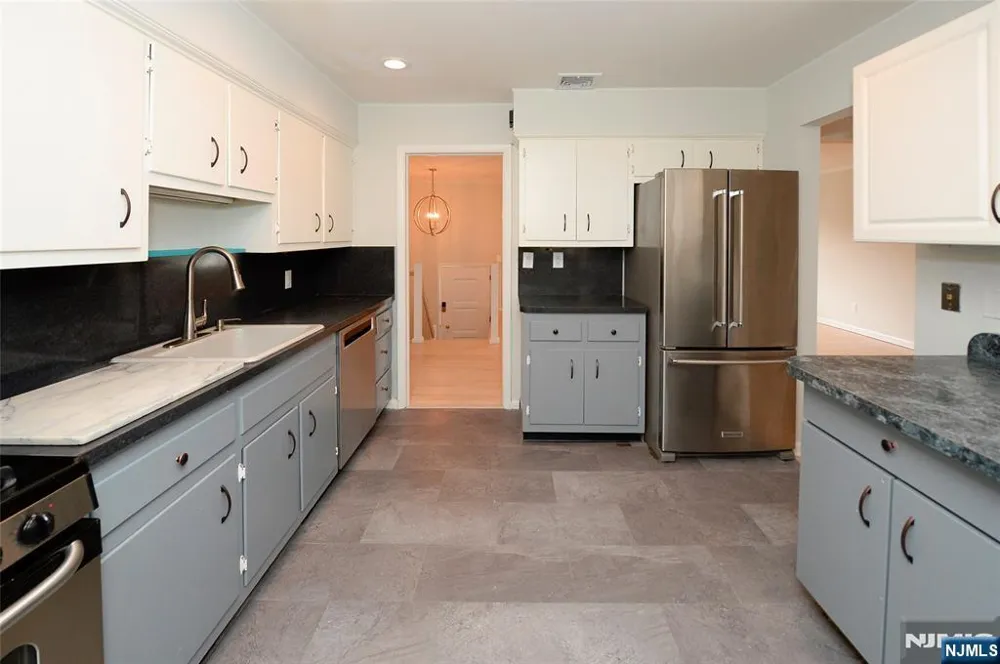 43 Spruce Avenue Emerson, NJ 07630