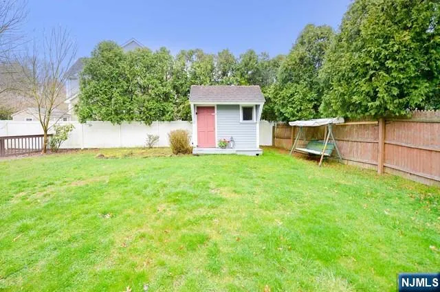 13 Orangeburgh Road Old Tappan, NJ 07675