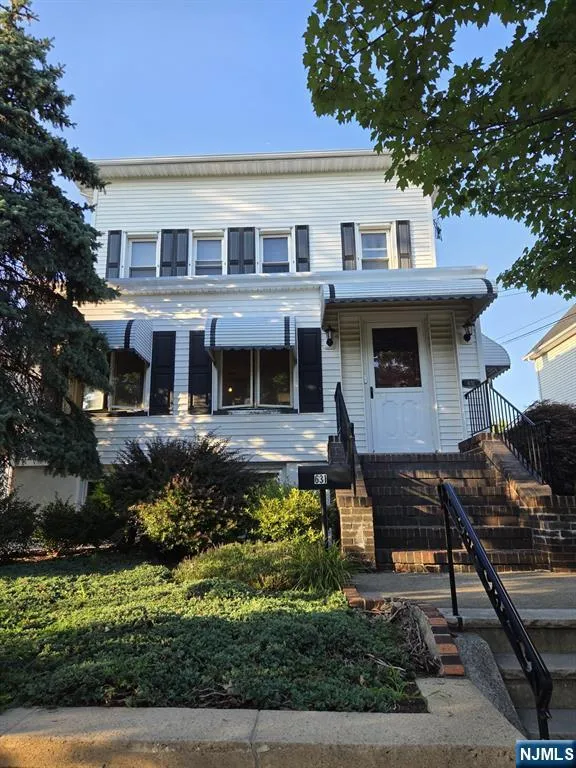 631 2nd Avenue 2nd floor Lyndhurst, NJ 07071