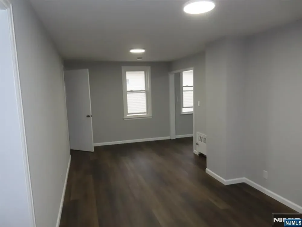 631 2nd Avenue 2nd floor Lyndhurst, NJ 07071