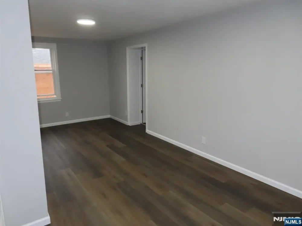 631 2nd Avenue 2nd floor Lyndhurst, NJ 07071