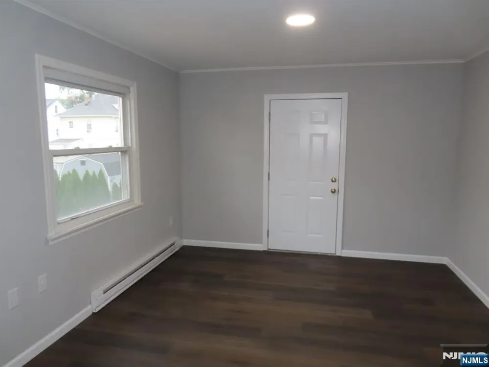 631 2nd Avenue 2nd floor Lyndhurst, NJ 07071