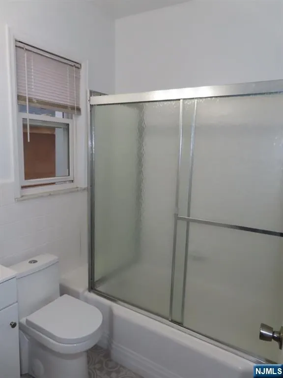 631 2nd Avenue 2nd floor Lyndhurst, NJ 07071