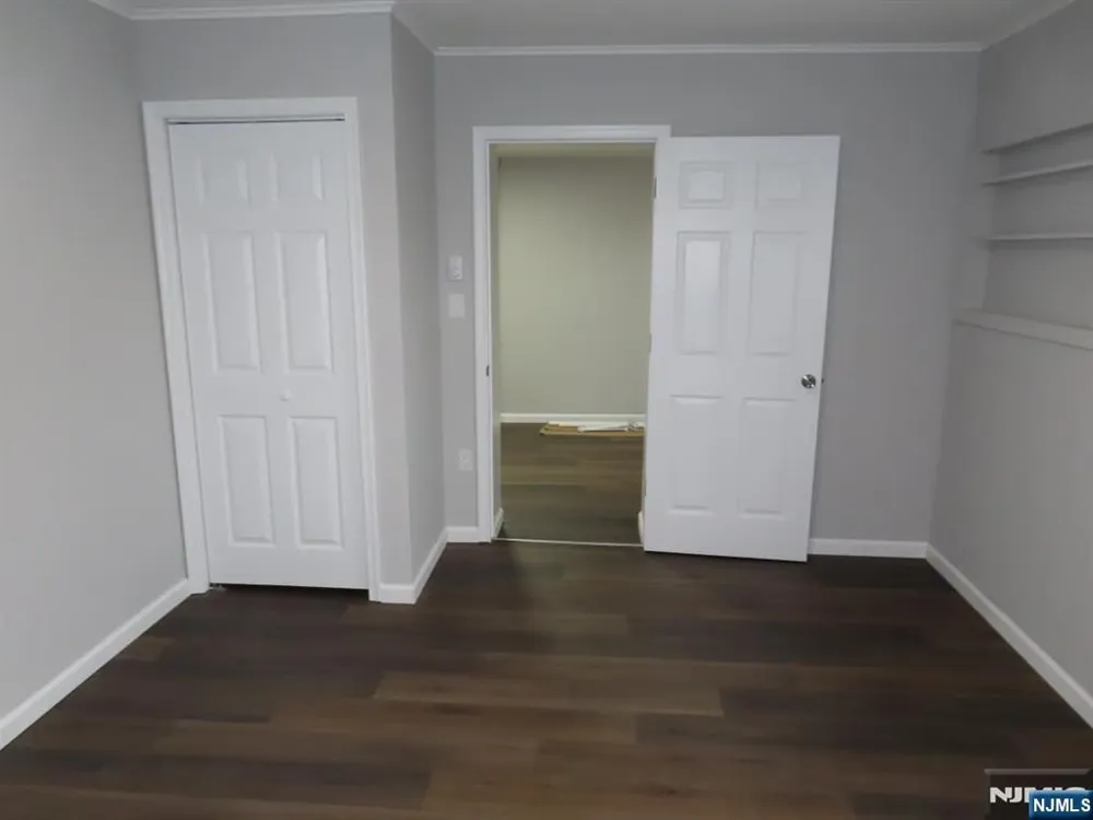 631 2nd Avenue 2nd floor Lyndhurst, NJ 07071