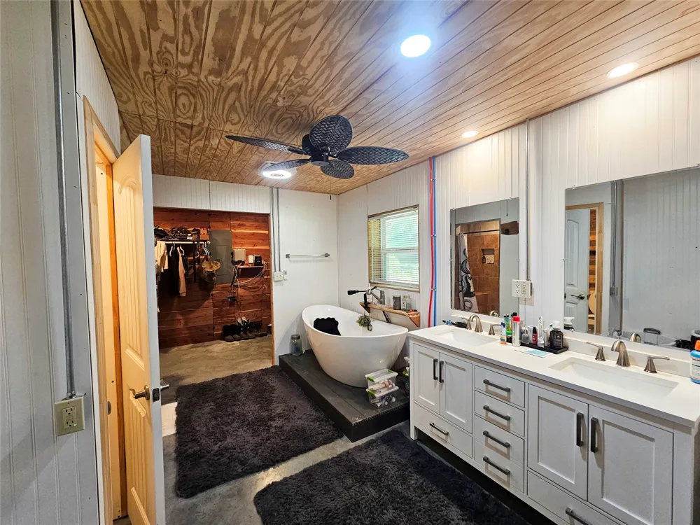 1115 County Road 3160 Quitman, TX 75783