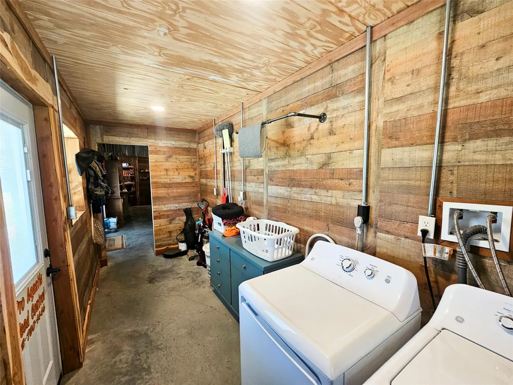 1115 County Road 3160 Quitman, TX 75783