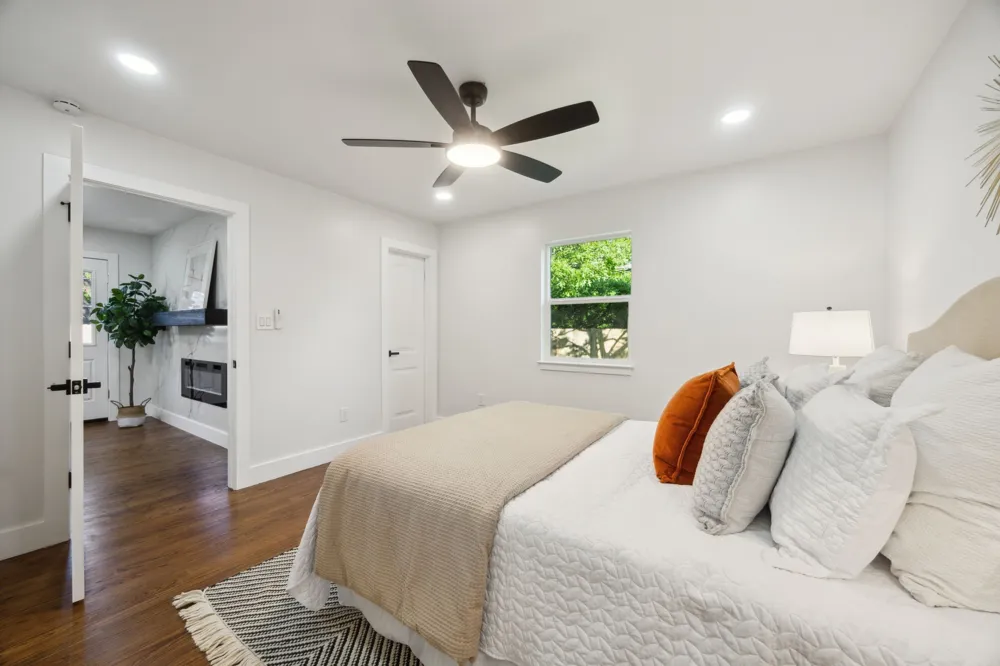 10228 San Juan Avenue Dallas, TX 75228
