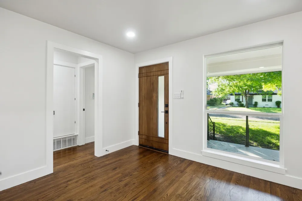 10228 San Juan Avenue Dallas, TX 75228