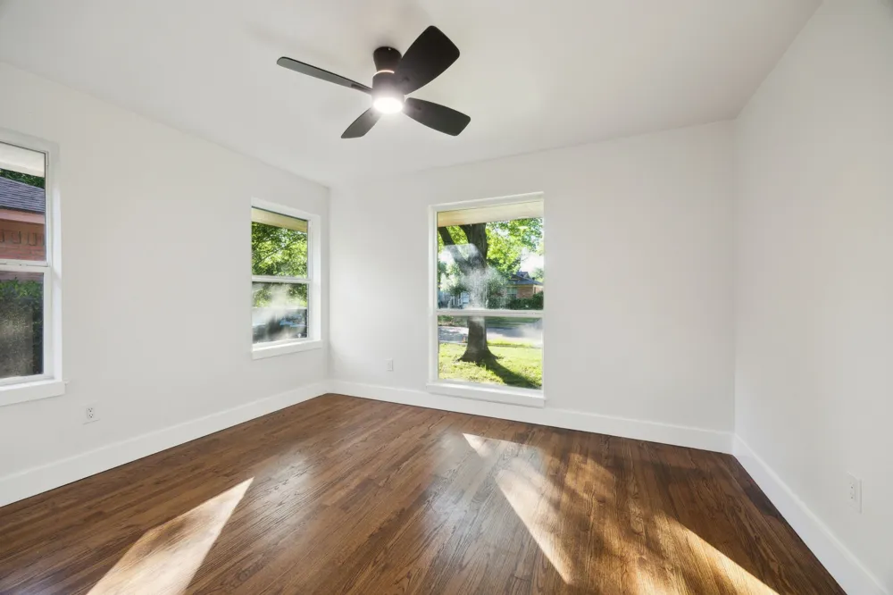 10228 San Juan Avenue Dallas, TX 75228