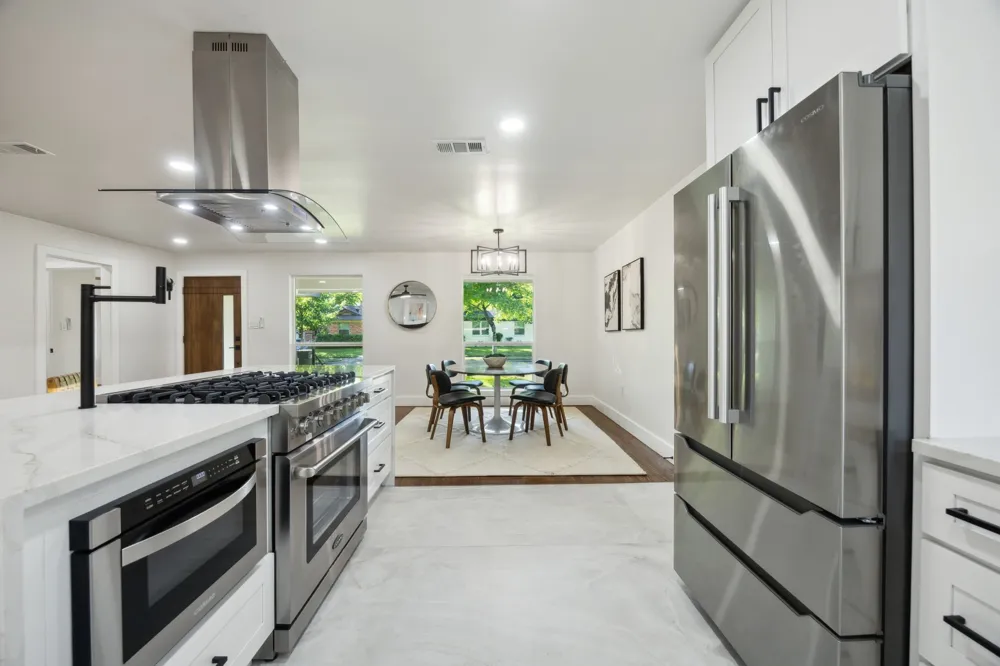 10228 San Juan Avenue Dallas, TX 75228