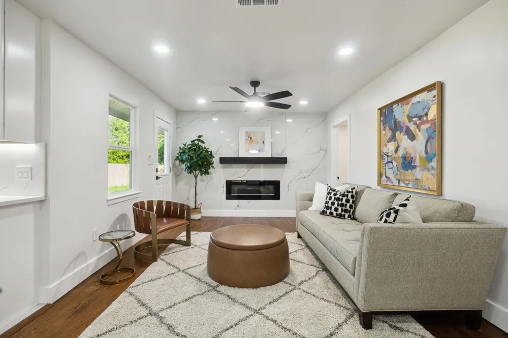 10228 San Juan Avenue Dallas, TX 75228