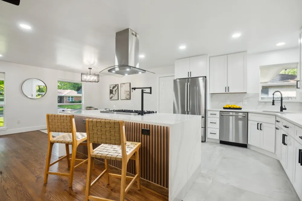 10228 San Juan Avenue Dallas, TX 75228
