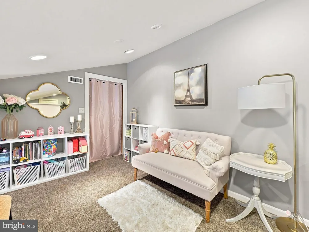 1606 WOODLANDS RUN Hagerstown, MD 21742
