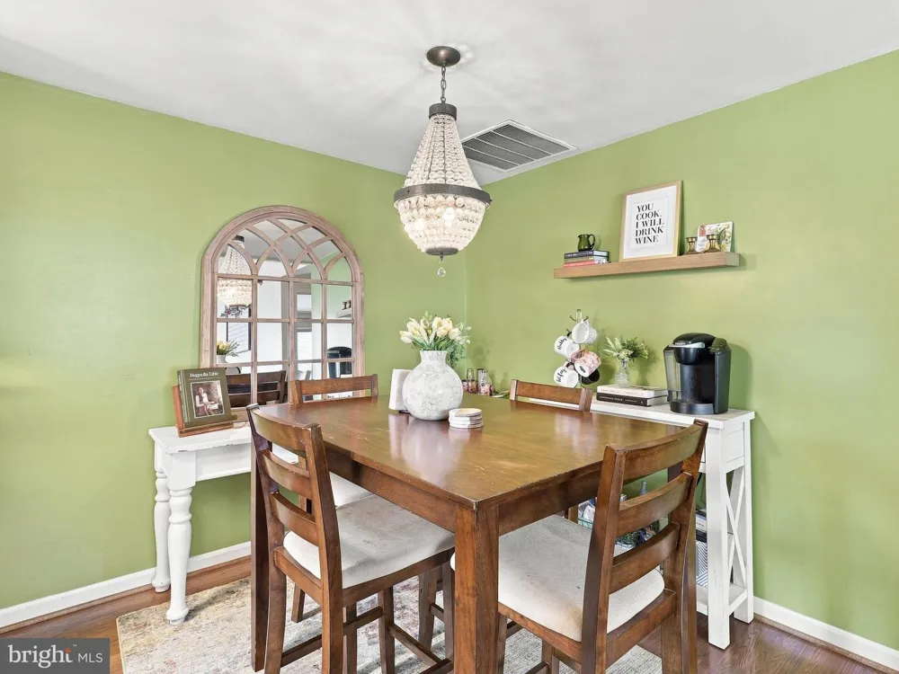 1606 WOODLANDS RUN Hagerstown, MD 21742