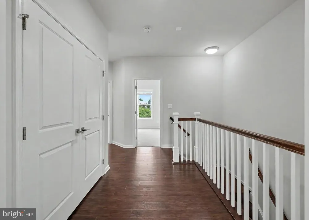 22503 WINDSOR LOCKS SQUARE Ashburn, VA 20148
