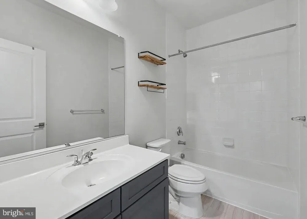 22503 WINDSOR LOCKS SQUARE Ashburn, VA 20148