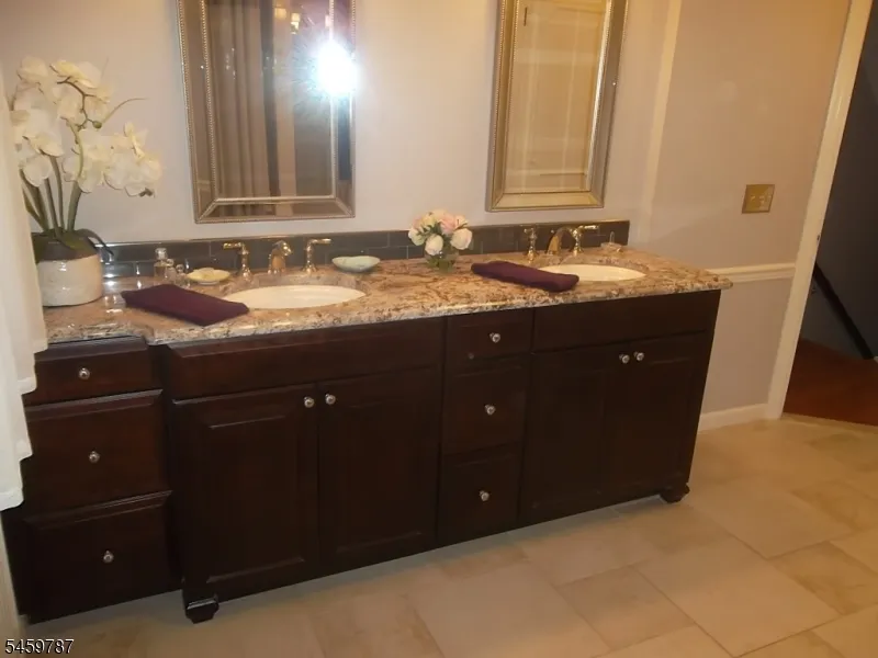 1455 Brookside Dr Union, NJ 07083