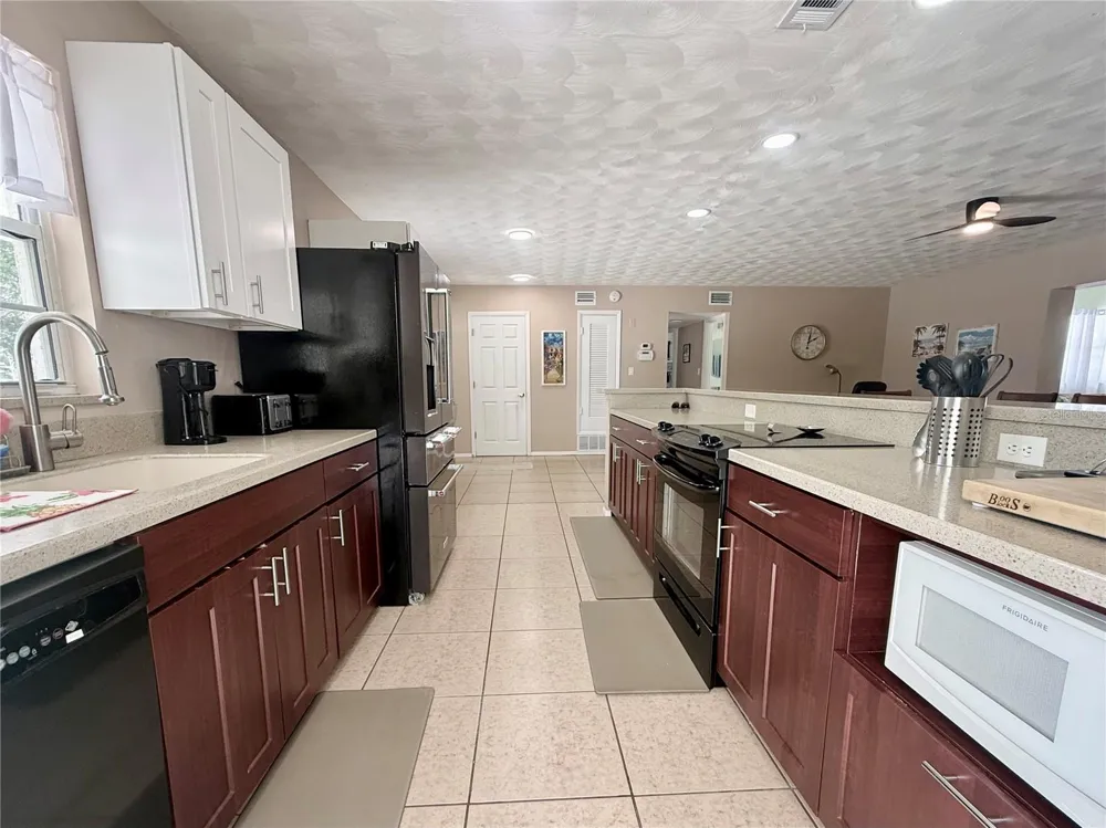 4013 52ND STREET COURT W Bradenton, FL 34209