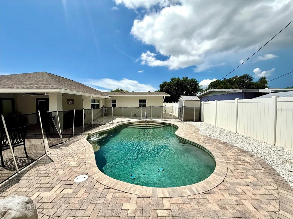 4013 52ND STREET COURT W Bradenton, FL 34209
