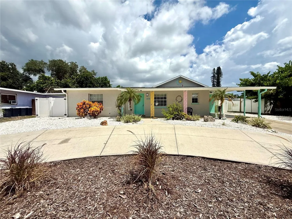 4013 52ND STREET COURT W Bradenton, FL 34209