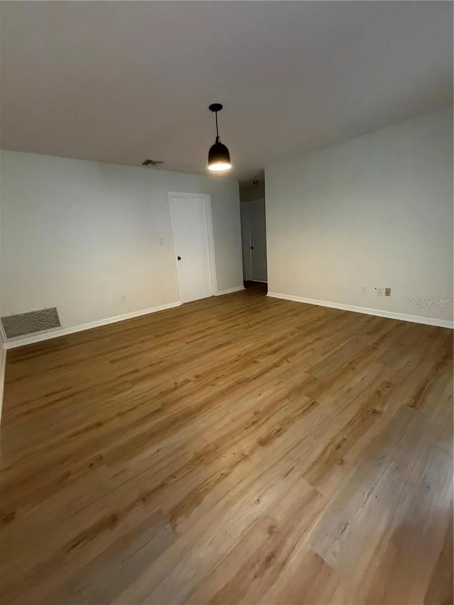 3024 BLOWN FEATHER LANE Mulberry, FL 33860