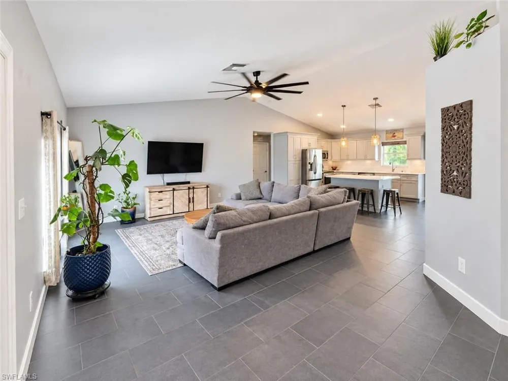 216 NW 31st Place Cape Coral, FL 33993
